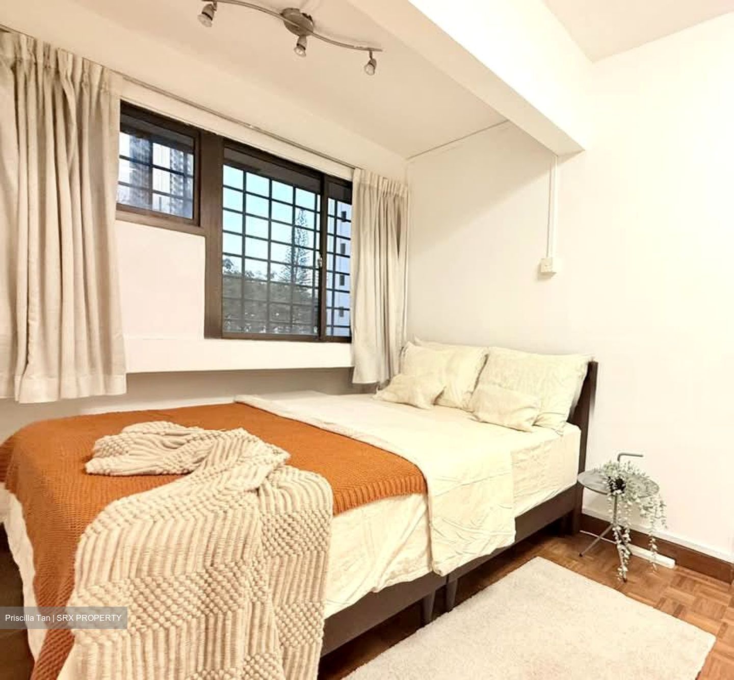 Pine Grove (D21), Condominium #557111051